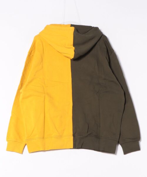 TRAP/U （トラップユー）の「【TRAP/U】シンメトリー配色裏毛プルパーカ（Tシャツ/カットソー・レディース・ベージュ/オフホワイト/カーキ・MEDIUM/LARGE）」の10枚目の写真