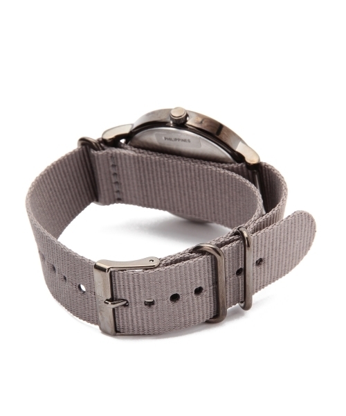 bpr BEAMS（ビーピーアール ビームス ）の「TIMEX / クラシックラウンド　カラー（アナログ腕時計・メンズ・グレー/ブラック・ONE SIZE）」の15枚目の写真