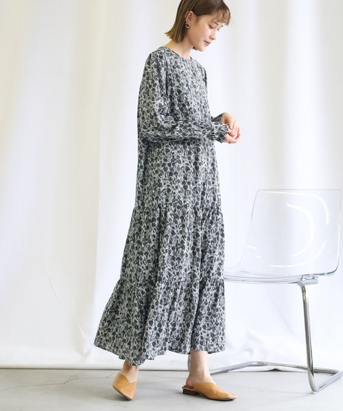 select MOCA（セレクトモカ）の「2021 SS ニュアンスティアードデザインワンピース（ワンピース・レディース・ブラック/ベージュ・FREE）」の5枚目の写真