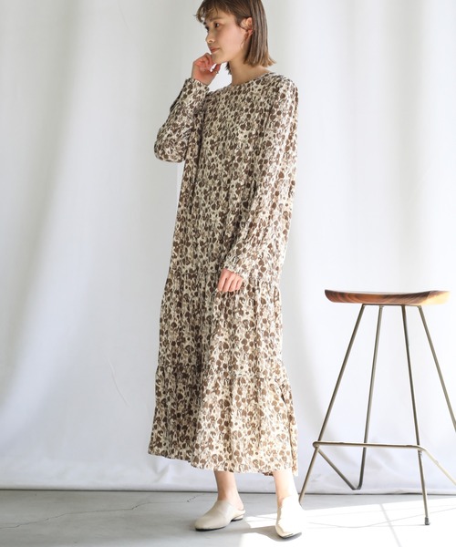 select MOCA（セレクトモカ）の「2021 SS ニュアンスティアードデザインワンピース（ワンピース・レディース・ブラック/ベージュ・FREE）」の9枚目の写真