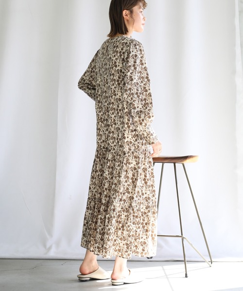 select MOCA（セレクトモカ）の「2021 SS ニュアンスティアードデザインワンピース（ワンピース・レディース・ブラック/ベージュ・FREE）」の10枚目の写真