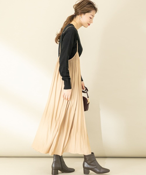 URBAN RESEARCH Sonny Label（アーバンリサーチサニーレーベル）の「プリーツキャミワンピ×クルーニット（ワンピース・レディース・ブラック/ベージュ系その他/ブルー・FREE）」の7枚目の写真