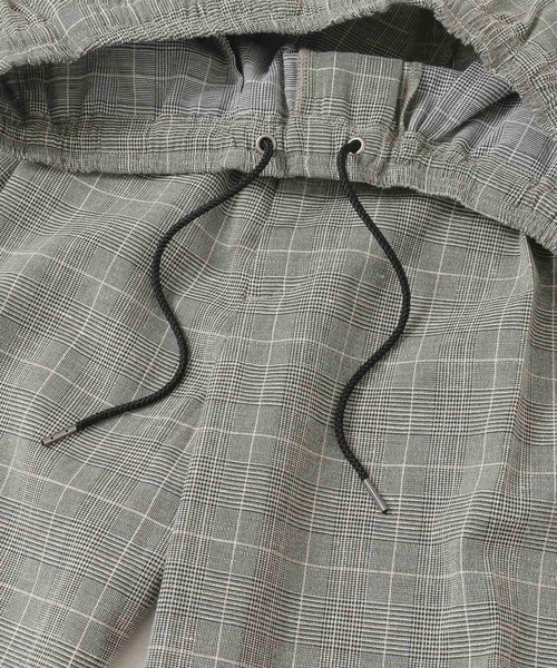 URBAN RESEARCH（アーバンリサーチ）の「ドライTRリネンイージーパンツ（その他パンツ・メンズ・ネイビー/チェック・LARGE/MEDIUM）」の15枚目の写真