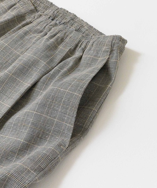 URBAN RESEARCH（アーバンリサーチ）の「ドライTRリネンイージーパンツ（その他パンツ・メンズ・ネイビー/チェック・LARGE/MEDIUM）」の5枚目の写真