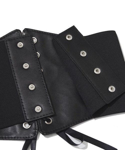 SPINNS（スピンズ）の「レースアップ合皮コルセットベルト（ベルト・レディース・ブラック・ONESIZE）」の8枚目の写真
