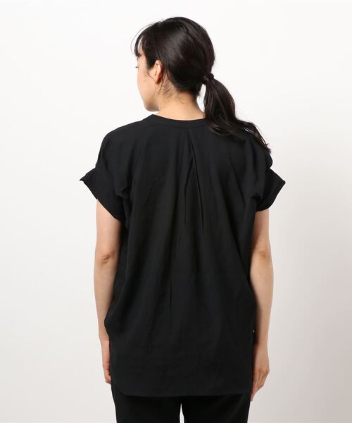 Q（キュー）の「袖タックブラウス（シャツ/ブラウス・レディース・アイボリー/ブラック・MEDIUM）」の8枚目の写真