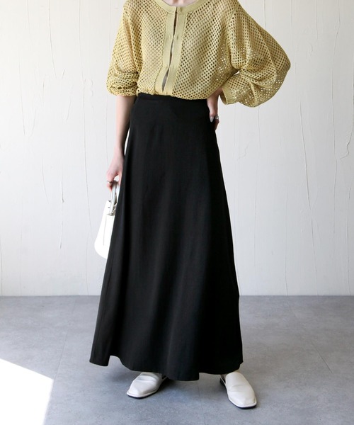 Chillfar（チルファー）の「サテンAラインスカート（スカート・レディース・ブラック/ベージュ/ミント・MEDIUM/LARGE）」の2枚目の写真
