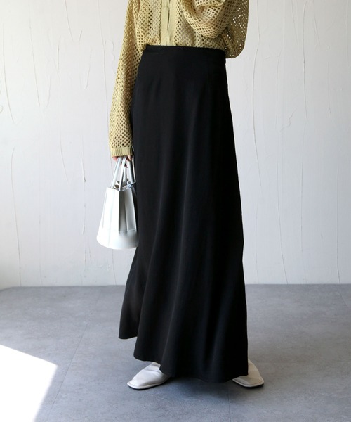 Chillfar（チルファー）の「サテンAラインスカート（スカート・レディース・ブラック/ベージュ/ミント・MEDIUM/LARGE）」の5枚目の写真