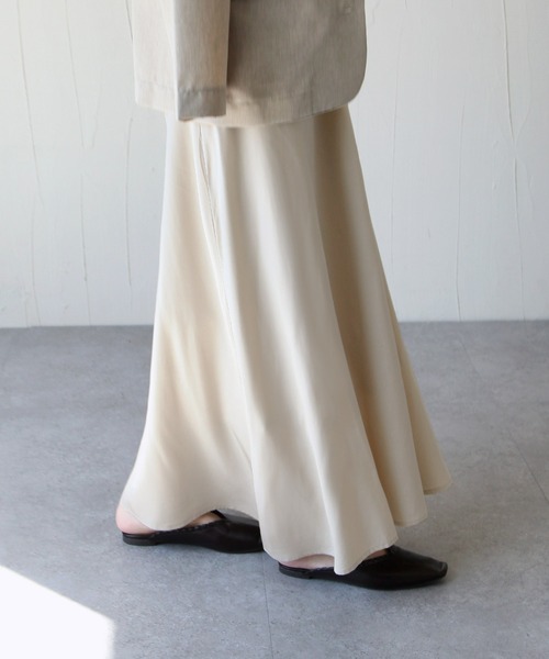 Chillfar（チルファー）の「サテンAラインスカート（スカート・レディース・ブラック/ベージュ/ミント・MEDIUM/LARGE）」の15枚目の写真