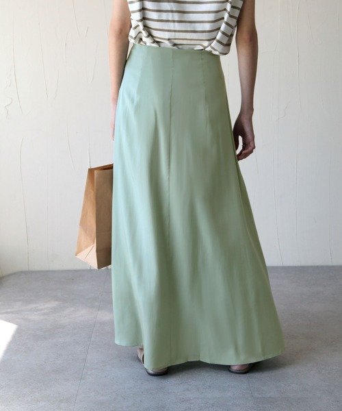 Chillfar（チルファー）の「サテンAラインスカート（スカート・レディース・ブラック/ベージュ/ミント・MEDIUM/LARGE）」の18枚目の写真