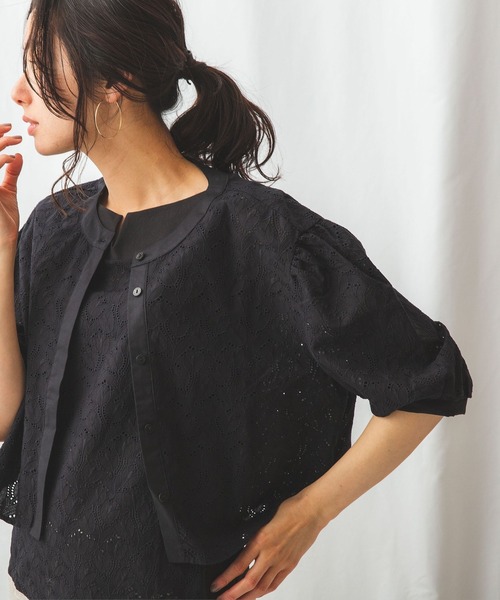 NARACAMICIE（ナラカミーチェ）の「コットンエンブロイダリードロップショルダー七分袖ブラウス（シャツ/ブラウス・レディース・ブラック/ホワイト・MEDIUM/X-LARGE）」の9枚目の写真