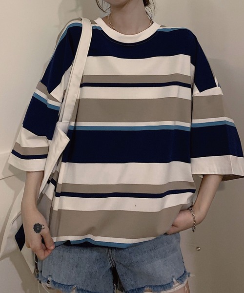 meJane（ミージェーン）の「マルチボーダービックシルエット5分袖Tシャツ【ZOZOTOWN限定】（Tシャツ/カットソー・レディース・ネイビー/ピンク/ラベンダー・FREE）」の4枚目の写真
