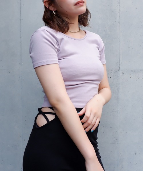 SPIRALGIRL(スパイラルガール)の「バックオープンちびTシャツ(Tシャツ/カットソー・レディース・ブラック/オフホワイト/ピンク・FREE)」の4枚目の写真