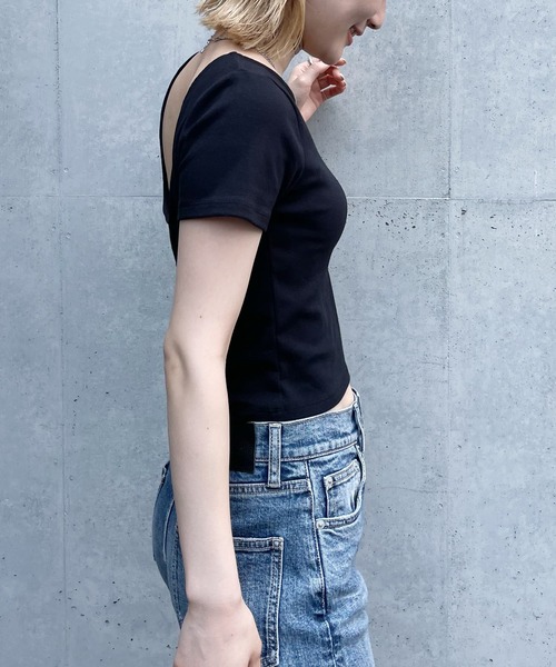 SPIRALGIRL(スパイラルガール)の「バックオープンちびTシャツ(Tシャツ/カットソー・レディース・ブラック/オフホワイト/ピンク・FREE)」の11枚目の写真