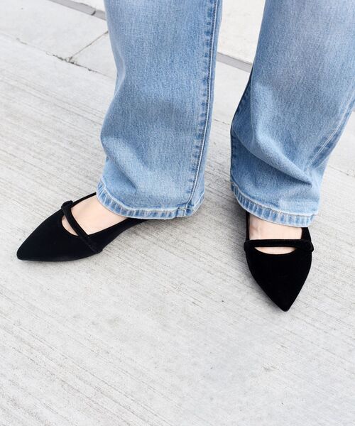 STATUS（ステイタス）の「STATUS:ストラップポインテッド◆（パンプス・レディース・ブラック/グリーン・38/35/36/37）」の2枚目の写真