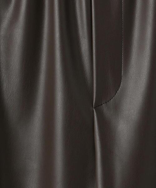 BEAUTY&YOUTH UNITED ARROWS(ビューティーアンドユースユナイテッドアローズ)の「BY フェイクレザーイージーテーパード パンツ -ウォッシャブル-(その他パンツ・レディース・クリーム/ダークブラウン・M/S)」の16枚目の写真