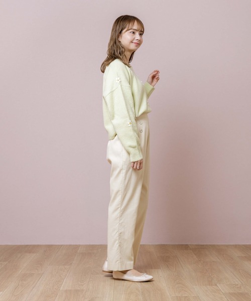 flower（フラワー）の「エンブロイダリーフラワーズニット（ニット/セーター・レディース・ベージュ/イエロー/アイボリー・FREE）」の14枚目の写真