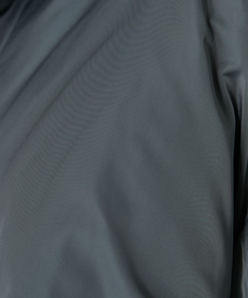 Lui's（ルイス）の「ホワイトグースワイドビッグシルエットダウンジャケット（ダウンジャケット/コート・メンズ・グレー/ブラック・SMALL/MEDIUM）」の9枚目の写真