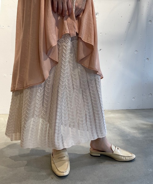 CAMILLE EAU（カミーユオー）の「透かし柄ニットワンピース（ワンピース・レディース・ブラック/ベージュ・MEDIUM）」の14枚目の写真