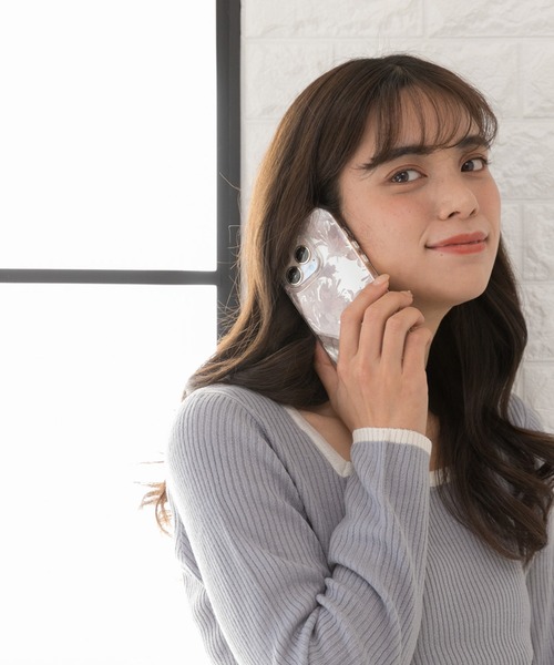 rienda（リエンダ）の「iPhone14 iPhone14Pro iPhoneSE (第2世代/第3世代) iPhone13Pro iPhone13 iPhone8/7/6s/6 rienda [TPUクリアケース/Dress Flower] スマホケース（スマホケース/カバー・レディース・ホワイト/ピンク・K/A/O/N）」の17枚目の写真