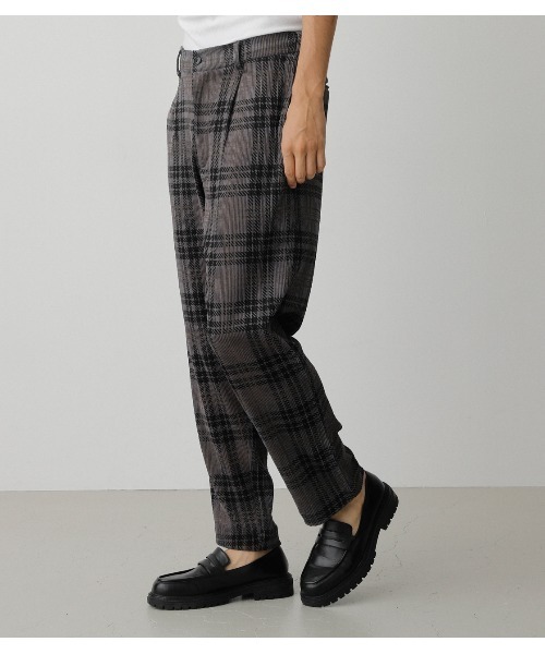 AZUL by moussy(アズールバイマウジー)の「CORDUROY TAPERED PANTS/コーデュロイテーパードパンツ(その他パンツ・メンズ・ブラック/ベージュ/グレー系その他・MEDIUM/LARGE)」の3枚目の写真