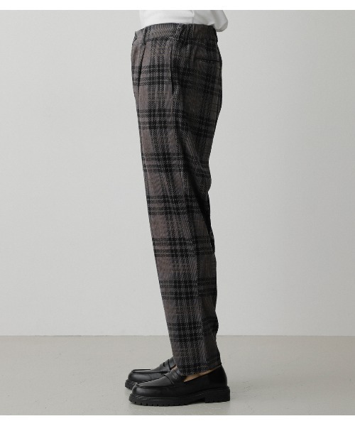 AZUL by moussy(アズールバイマウジー)の「CORDUROY TAPERED PANTS/コーデュロイテーパードパンツ(その他パンツ・メンズ・ブラック/ベージュ/グレー系その他・MEDIUM/LARGE)」の19枚目の写真