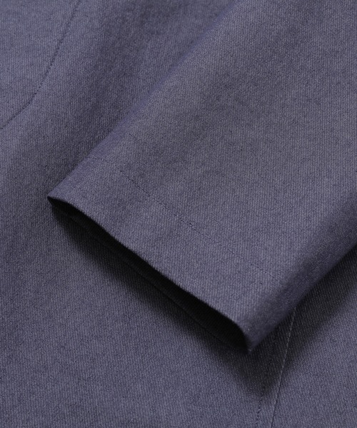 MEN'S BIGI（メンズビギ）の「ストレッチシャンブレースプリングコート（ステンカラーコート・メンズ・ベージュ/ネイビー・01/02/03）」の19枚目の写真