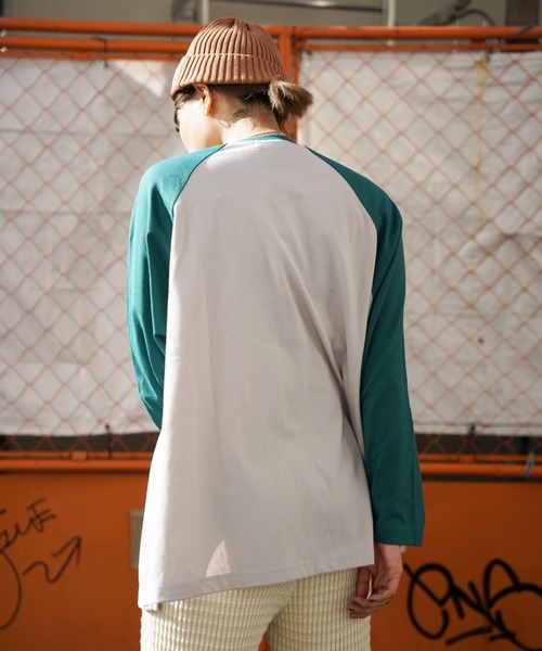 AVIREX（アヴィレックス）の「【直営店限定】AVIREX USA75 RAGLAN L/S T-SHIRT/ ラグラン長袖ティーシャツ（Tシャツ/カットソー・レディース・ブラック/グリーン/その他5・FREE）」の13枚目の写真