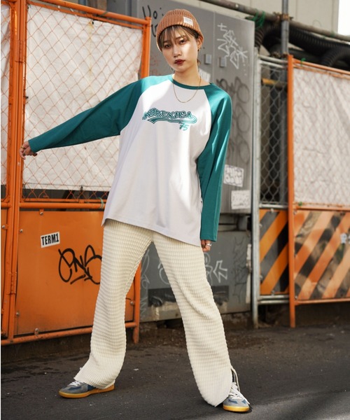 AVIREX（アヴィレックス）の「【直営店限定】AVIREX USA75 RAGLAN L/S T-SHIRT/ ラグラン長袖ティーシャツ（Tシャツ/カットソー・レディース・ブラック/グリーン/その他5・FREE）」の12枚目の写真