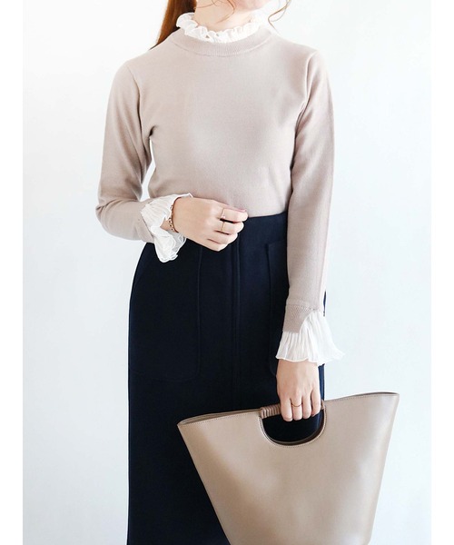 Te chichi（テチチ）の「シフォンフリルレイヤード風ニット（ニット/セーター・レディース・ブラック/ベージュ/グレー・ﾌﾘ-）」の3枚目の写真