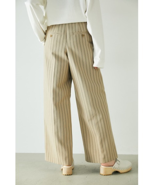 MOUSSY（マウジー）の「NO TUCK WIDE SLACKS（スラックス・レディース・ベージュ系その他/ターコイズブルー/アイボリー・2/1）」の8枚目の写真