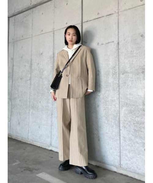 MOUSSY（マウジー）の「NO TUCK WIDE SLACKS（スラックス・レディース・ベージュ系その他/ターコイズブルー/アイボリー・2/1）」の21枚目の写真