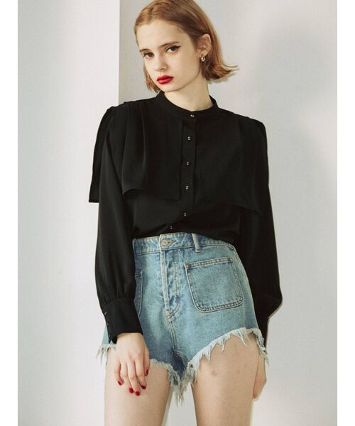 jouetie(ジュエティ)の「ケープブラウス(シャツ/ブラウス・レディース・オフホワイト/ブラック/ブルー・MEDIUM)」の6枚目の写真