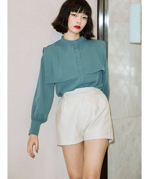 jouetie(ジュエティ)の「ケープブラウス(シャツ/ブラウス・レディース・オフホワイト/ブラック/ブルー・MEDIUM)」の9枚目の写真