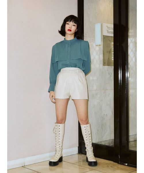 jouetie(ジュエティ)の「ケープブラウス(シャツ/ブラウス・レディース・オフホワイト/ブラック/ブルー・MEDIUM)」の13枚目の写真