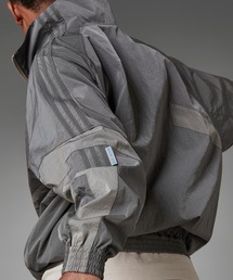 アディダスBLUE VERSION シルバートラックジャケット&パンツ adidas（アディダス）の「BLUE VERSION シルバー トラックトップ