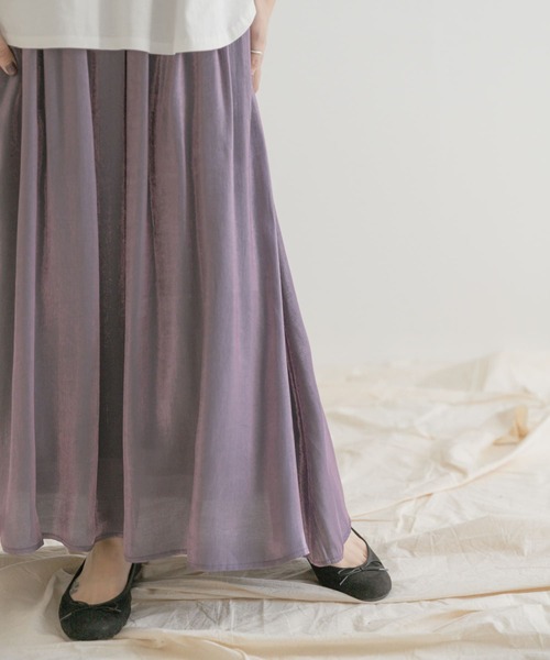 ITEMS URBANRESEARCH（アイテムズ アーバンリサーチ）の「ギャザーロングスカート（スカート・レディース・ベージュ/パープル/グリーン・FREE）」の15枚目の写真