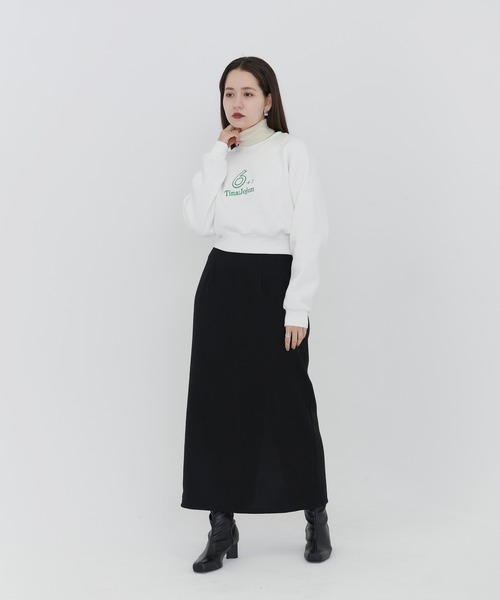 TINA：JOJUN（ティーナジョジュン）の「ロゴ刺繍 クロップドスウェット TINA：JOJUN（スウェット・レディース・ホワイト/ブラック・M）」の11枚目の写真