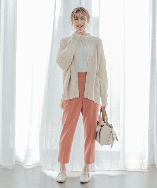 GLOBAL WORK(グローバルワーク)の「洗えるゆるリラックスVカーディガン/262130(カーディガン/ボレロ・レディース・ブラック/レッド/オフホワイト/アイボリー/グリーン系その他・MEDIUM/LARGE)」の6枚目の写真