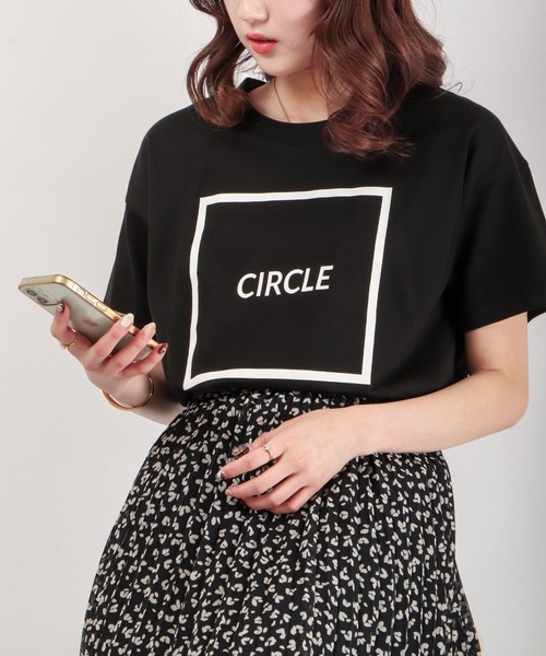 EACH.(イーチ)の「EACH サークルプリントTシャツ(Tシャツ/カットソー・レディース・ブラック/ホワイト/パープル/グリーン・FREE)」の1枚目の写真