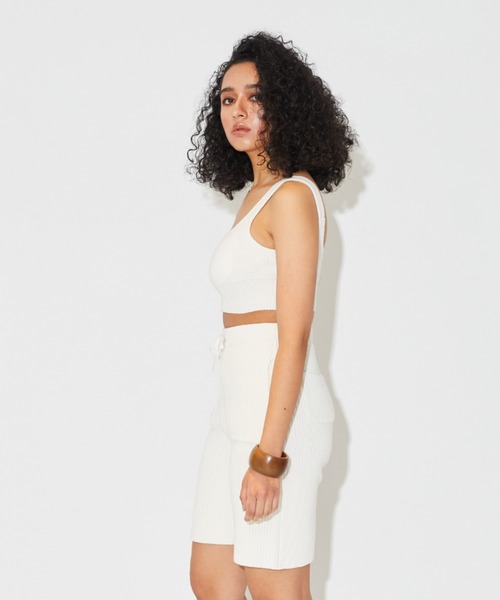 ALEXIA STAM（アリシアスタン）の「Padded Knit Tank Top/パデットニットタンクトップ（Tシャツ/カットソー・レディース・ホワイト/ベージュ/チャコールグレー・S/M）」の5枚目の写真