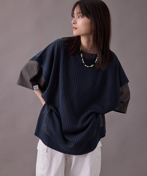 re_k by JUNRED(レクバイジュンレッド)の「【 re_k by JUNRED 】メッシュ編みオーバーニットベスト(ベスト・メンズ・ブラック/ブルー/イエロー・M/L)」の4枚目の写真