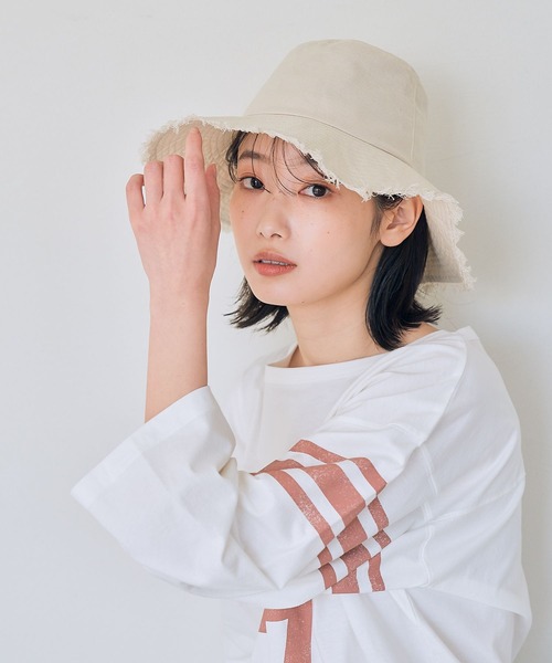 LAKOLE(ラコレ)の「リネンMIXフリンジバケットハット / 263591(ハット・レディース・ブラック/グレー/アイボリー・FREE)」の5枚目の写真