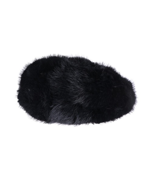 2025新作モデル POSE（パメオポーズ）の「Meta PAMEO Heart Bag（ショルダー Fur バッグ