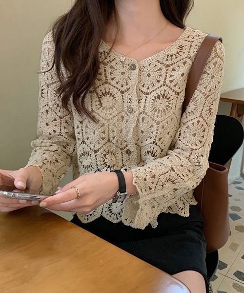 Chaco closet（チャコ クローゼット）の「クロシェ編みコットンレースコンパクトカーディガン（カーディガン/ボレロ・レディース・ホワイト/アイボリー・FREE）」の5枚目の写真