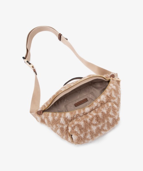 【Michael Kors】 ERINウエストパック クロスボディ ミディアム MICHAEL KORS（マイケルコース）の「ERIN ウエストパック クロスボディ