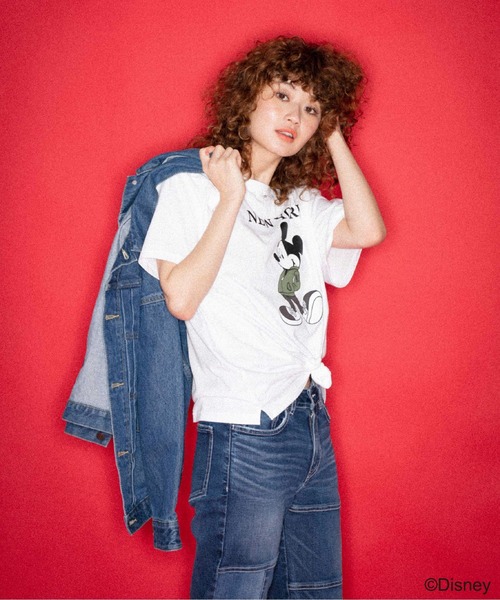 AVIREX（アヴィレックス）の「AVIREX/MICKEY MOUSE NEWYORK T-SHIRT/ アヴィレックス/ミッキーマウス ニューヨークティーシャツ（Tシャツ/カットソー・レディース・ホワイト/チャコールグレー・FREE）」の22枚目の写真