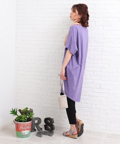 SHOO・LA・RUE(シューラルー)の「◆ビッグドルマンTシャツワンピース(ワンピース・レディース・ブラック/カーキ/ライトパープル/ブラック系2/ピンク系7・00)」の7枚目の写真