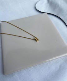 BROTHERHOOD | 【earyear】イニシャル チャーム ネックレス ゴールド(ネックレス)