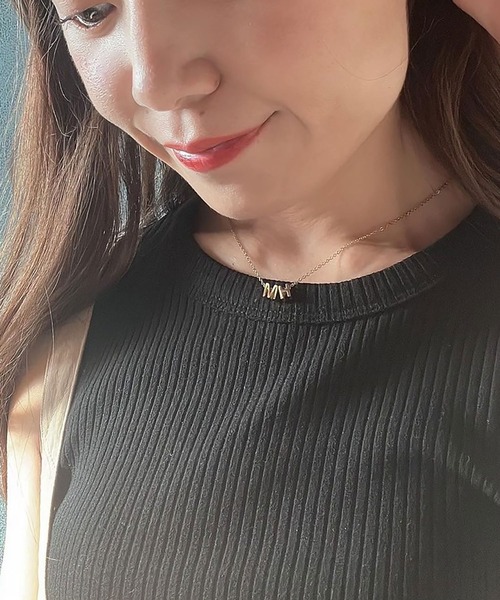 BROTHERHOOD（ブラザーフッド）の「【earyear】イニシャル チャーム ネックレス ゴールド（ネックレス・レディース・B/W/X/G/H/Z/O/P/R/J/V/N/D/F/T/E/Y/U/Q/S/A/C/L/M/I/K・FREE）」の8枚目の写真